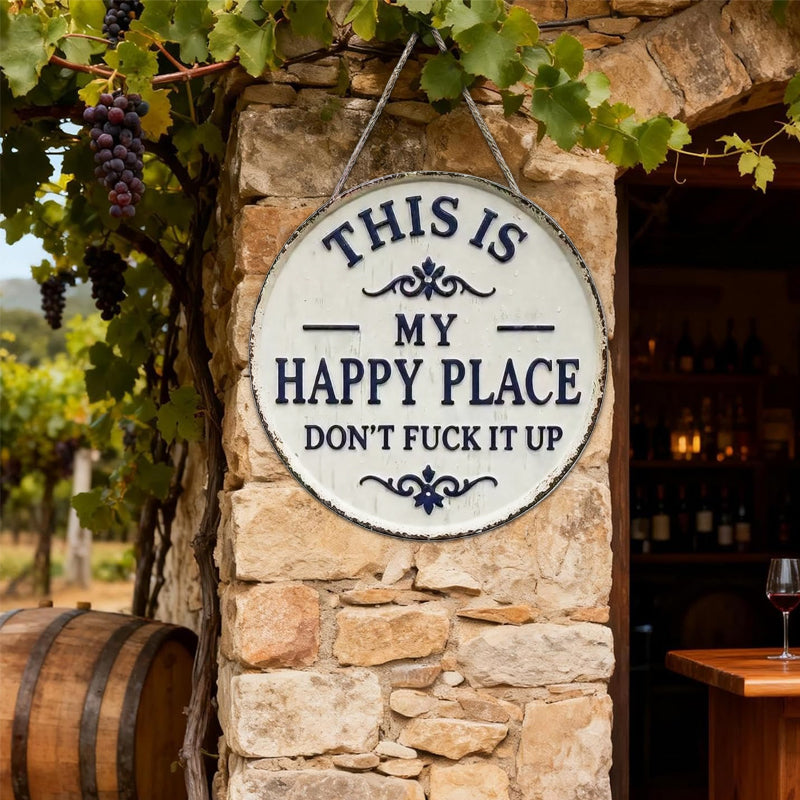 “This Is My Happy Place” dørskilt
