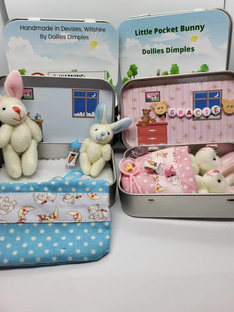 🎉Påske bedste gave 50% RABAT🎁🐇Kanin mor lille plys lomme dåse