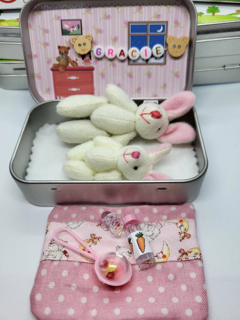 🎉Påske bedste gave 50% RABAT🎁🐇Kanin mor lille plys lomme dåse