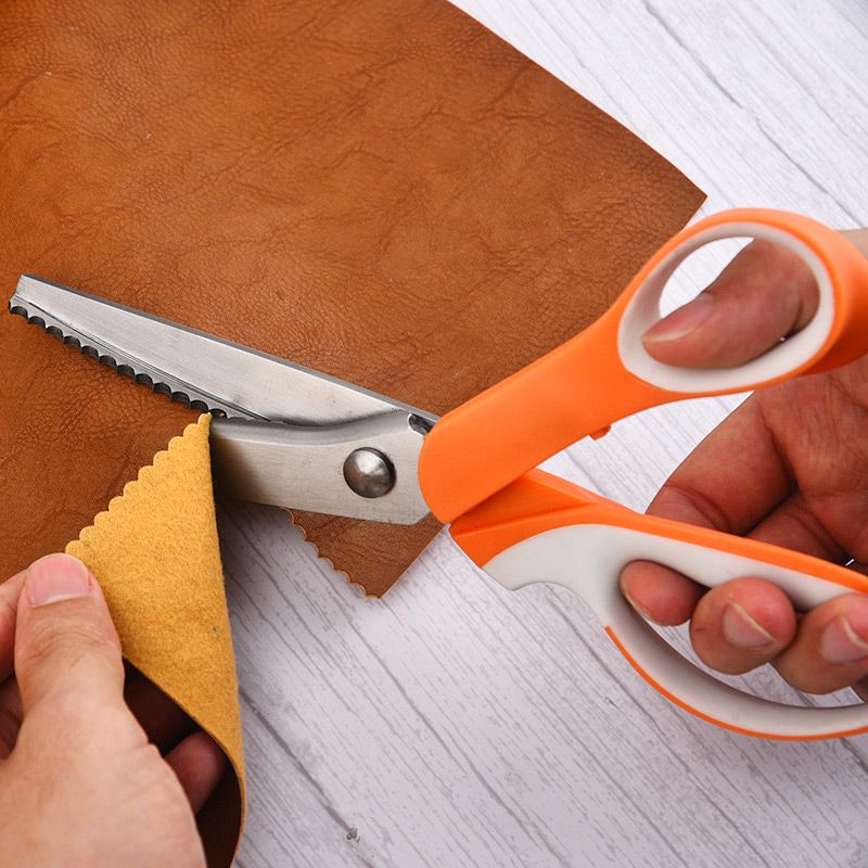 ✂️ Multifunktionel takkesaks med savtakkede blade