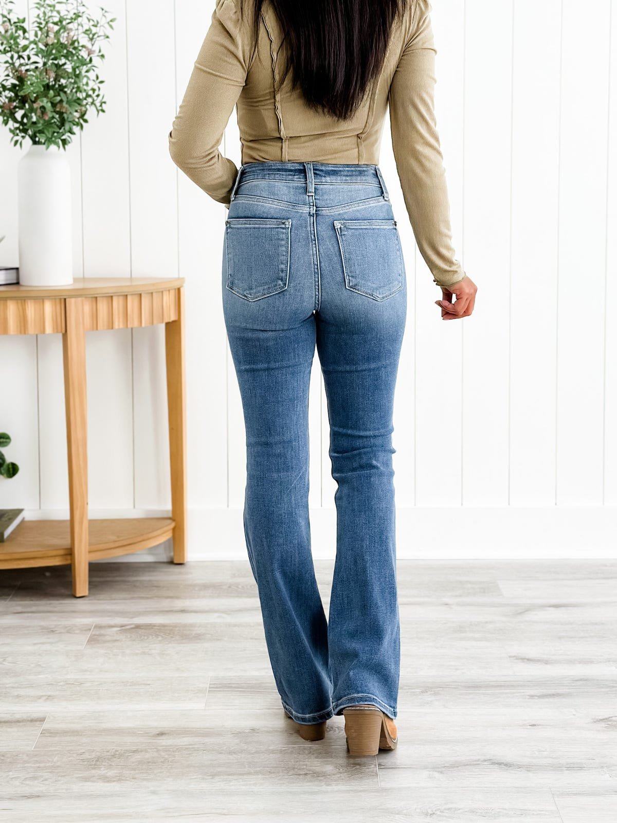 Holy Grail Bootcut-jeans med mavekontrol 🔥👖