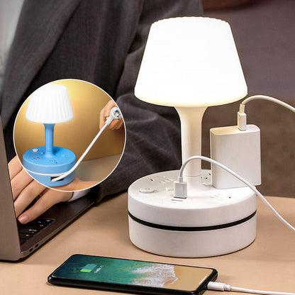 3-udtags stikdåse med 2 USB-A- og 2 USB-C-porte samt indbygget bordlampe