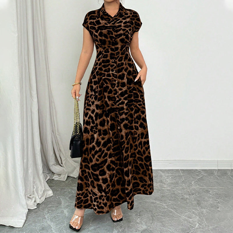 🌸 50% RABAT NU! 🌸 Elegant damekjole med leopardprint og revers