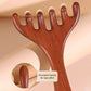 🛒 KØB 1, FÅ 1 GRATIS! ✨ 6-punkts meridiankam – akupressur-hovedbundsmassager og hårfjerner, der hjælper med at forbedre blodcirkulationen og fremme afslapning, i et naturligt trædesign 🌿💆‍♀️