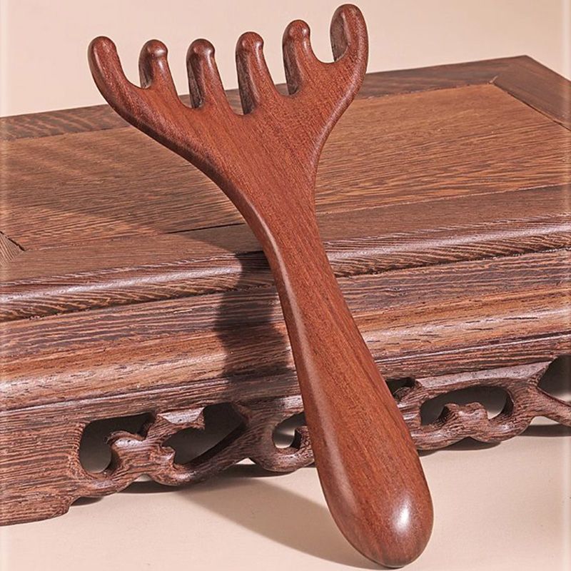 🛒 KØB 1, FÅ 1 GRATIS! ✨ 6-punkts meridiankam – akupressur-hovedbundsmassager og hårfjerner, der hjælper med at forbedre blodcirkulationen og fremme afslapning, i et naturligt trædesign 🌿💆‍♀️