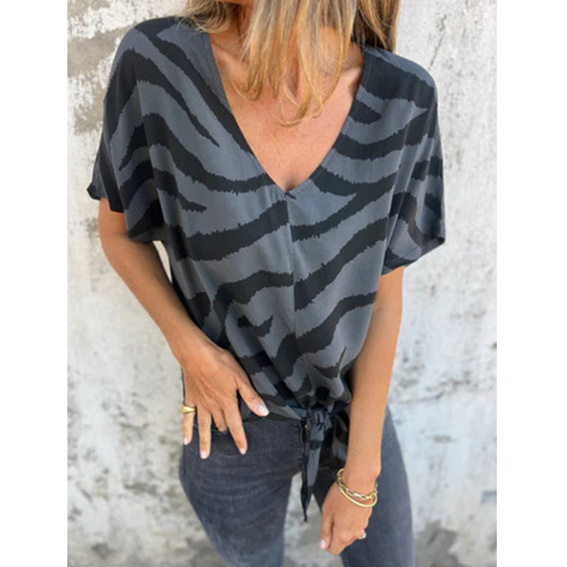 T-shirt til kvinder med V-hals, bindedetalje foran og zebraprint