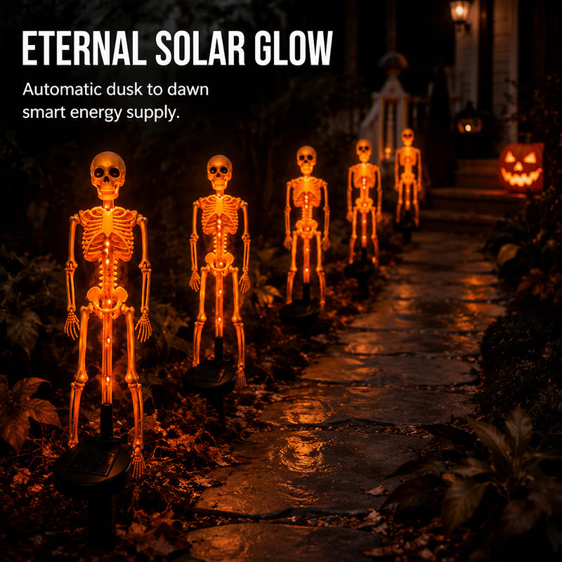 👻50 % rabat til Halloween! 💀Uhyggelig pynt til haven!🎃💡 Solcelledrevne skeletlamper på spyd – lyser i mørket, nemme at montere og perfekte til have, veranda og gangsti! 👻🪦✅