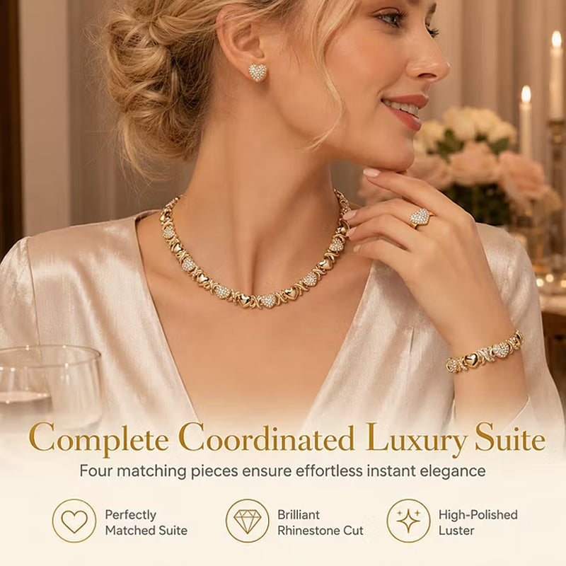 ⏳50 % rabat i en begrænset periode⏰Klassisk smykkesæt med hjertemotiv i 4 dele📿💍💖