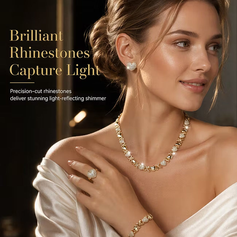 ⏳50 % rabat i en begrænset periode⏰Klassisk smykkesæt med hjertemotiv i 4 dele📿💍💖